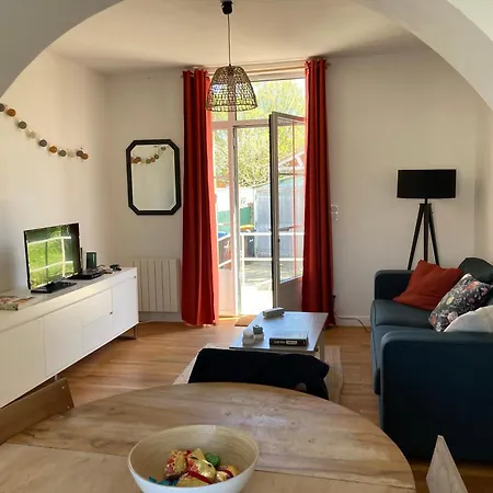 Charmante Maison De Vacances Avec Jardin